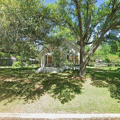 1902 W Park Ave, Orange, TX 77630