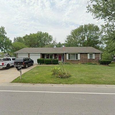 157 Rue Grand Dr, Lake Saint Louis, MO 63367