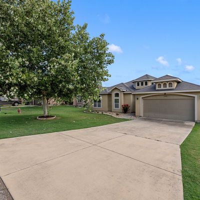 15816 Glenn Ln, Selma, TX 78154