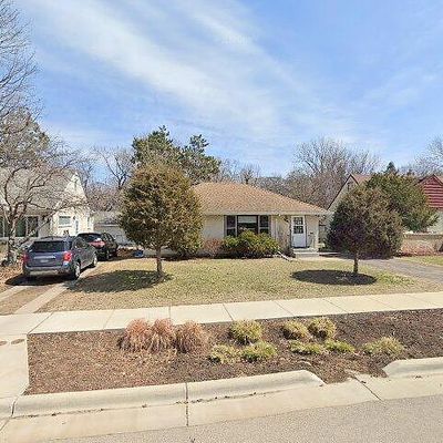 1652 Chamber St, Saint Paul, MN 55106