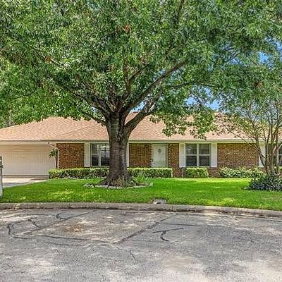 2113 Beazley St, Brenham, TX 77833