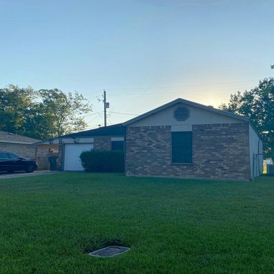 2125 Somerset St, Beaumont, TX 77707