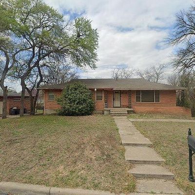 2129 Kingsdale Dr, Fort Worth, TX 76119