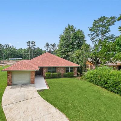 217 Robinhood Dr, Covington, LA 70433