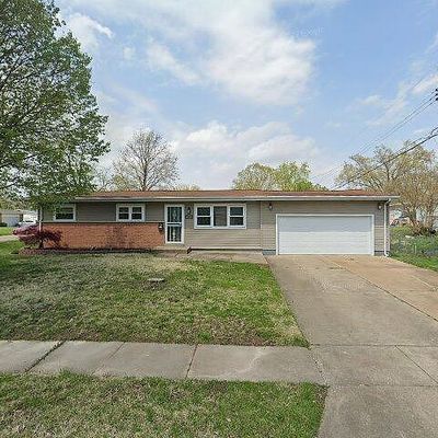 2175 Orleans Ln, Florissant, MO 63031