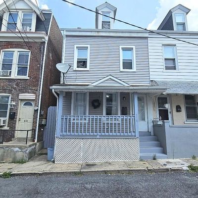 219 N Fountain St, Allentown, PA 18102