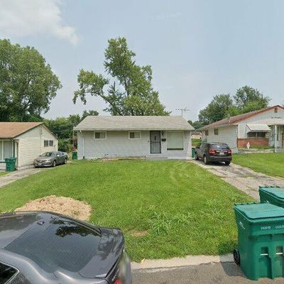 221 Grampian Rd, Saint Louis, MO 63137