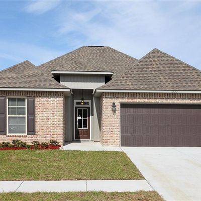 222 Ashton Oaks Ln, Luling, LA 70070