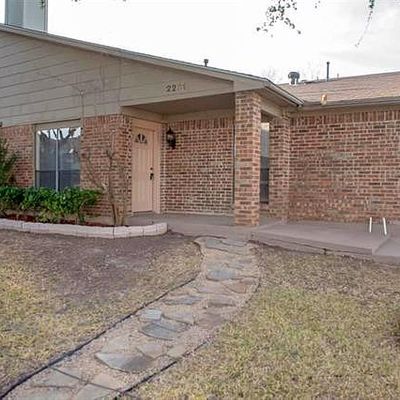 2231 Bunker Hill Dr, Carrollton, TX 75006