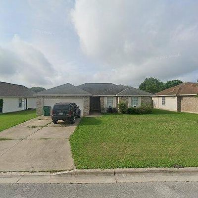 2303 Thomas St, Taylor, TX 76574