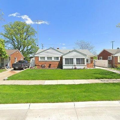 23500 Parklawn St, Oak Park, MI 48237