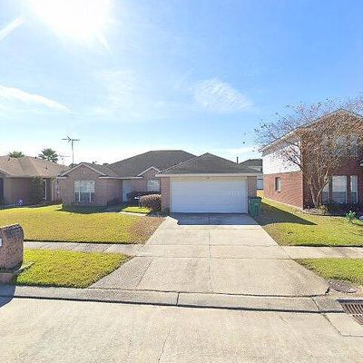 20 Larkspur Ln, Westwego, LA 70094