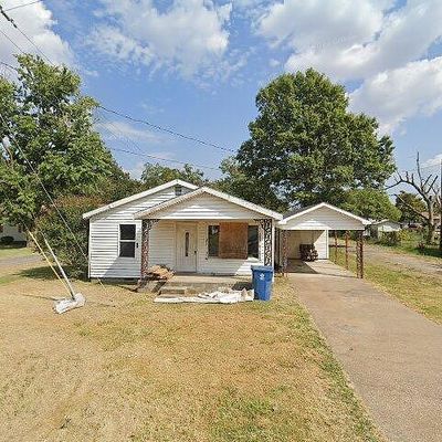 200 N 6 Th St, Hayti, MO 63851