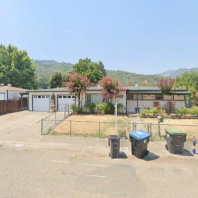 201 Faull Ave, Ukiah, CA 95482