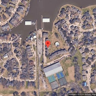 201 G Lakeview Ter, Montgomery, TX 77356