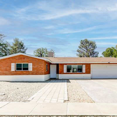 2030 Austin Dr, Las Cruces, NM 88001