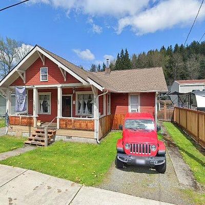 207 Albert St, Wilkeson, WA 98396