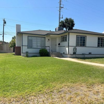 2605 Manor St, Bakersfield, CA 93308