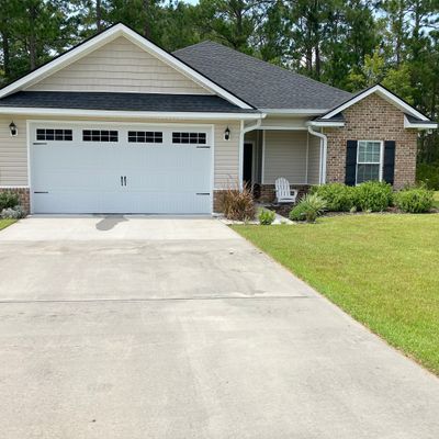 270 Bridgewater Ln, Darien, GA 31305