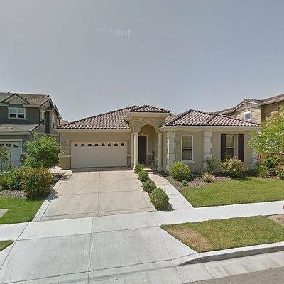 2780 Briscoe Ct, Woodland, CA 95776