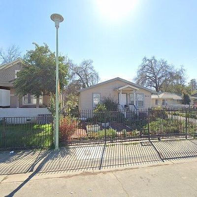 2816 32 Nd Ave, Sacramento, CA 95824