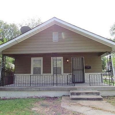 2901 E 61 St St, Kansas City, MO 64130