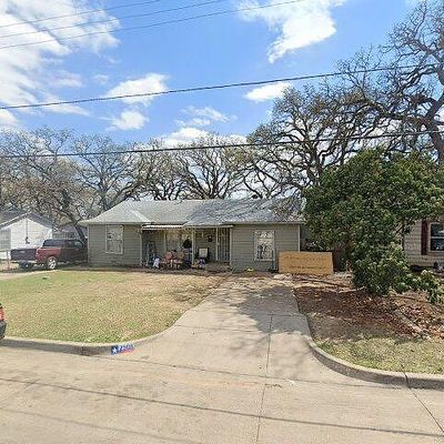 2908 Pioneer St, Fort Worth, TX 76119