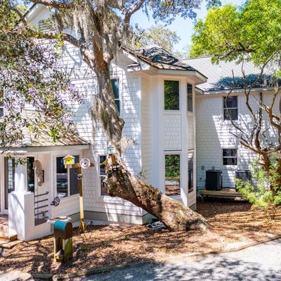 30 Cedar Ct, Bald Head Island, NC 28461