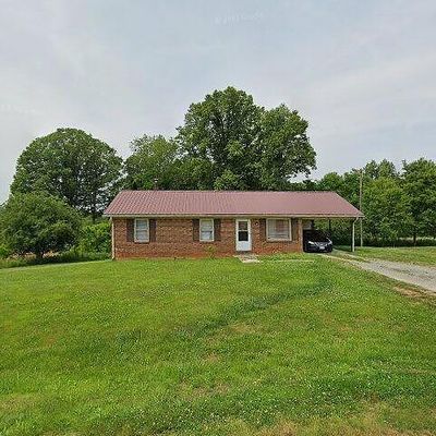 30 Washboard Rd, Rocky Mount, VA 24151