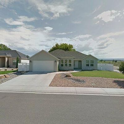 3000 Outlook Rd, Montrose, CO 81401