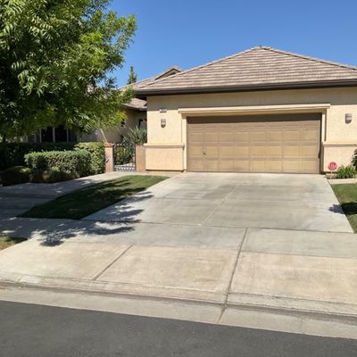 3004 Rose Petal St, Bakersfield, CA 93311