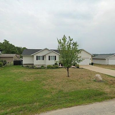 2406 Stewart Rd Se, Cedar Rapids, IA 52403