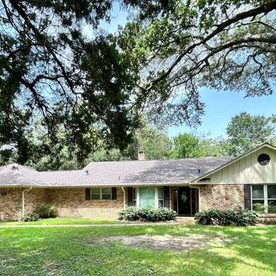 338 Lovers Ln, Ocean Springs, MS 39564