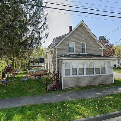 36 Oakland St, Waterville, ME 04901