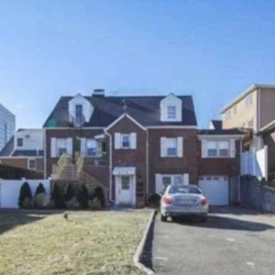 376 Lafayette Ave, Cliffside Park, NJ 07010