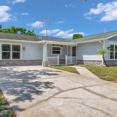 302 Leafwood Rd, Tarpon Springs, FL 34689