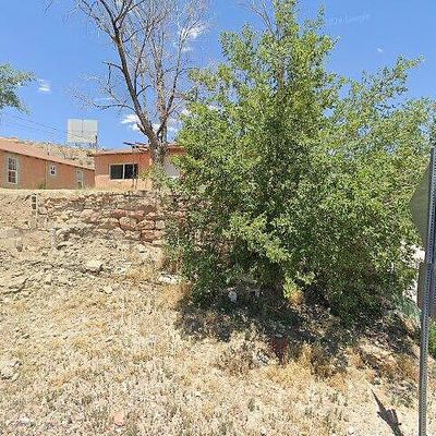 303 Pershing Ave, Gallup, NM 87301