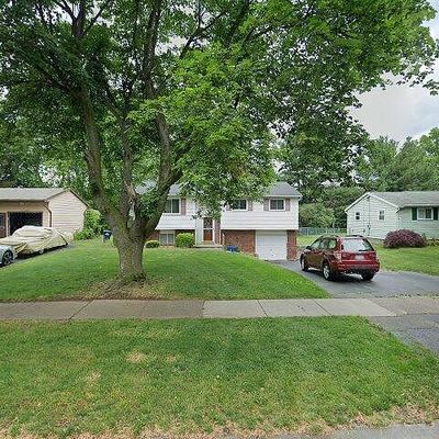 308 Laura Dr, Rochester, NY 14626