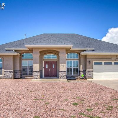 319 S Tanager Ct, Pueblo, CO 81007