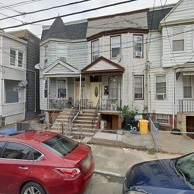 32 Bartholdi Ave, Jersey City, NJ 07305