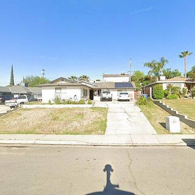 3208 Sterling Rd, Bakersfield, CA 93306