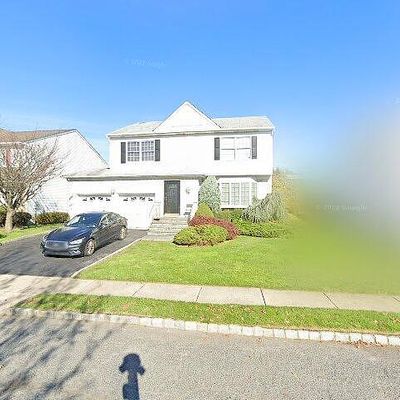 42 Nugent Dr, Clifton, NJ 07012