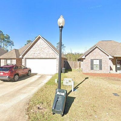 421 Crossover Dr, Pineville, LA 71360