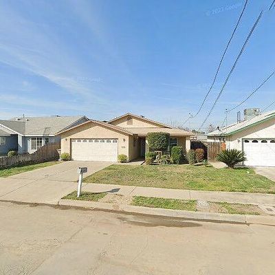 429 S Sacramento St, Tulare, CA 93274