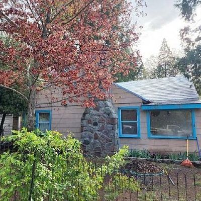 4428 Gleaves Ave, Dunsmuir, CA 96025