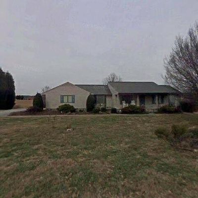 4431 Whitecliff St, Morristown, TN 37813