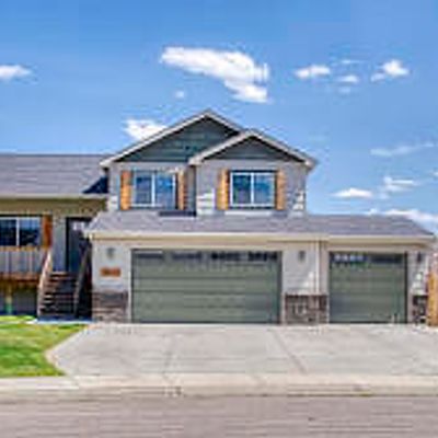 4503 Triple T Ct, Gillette, WY 82718