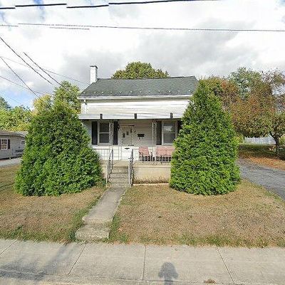 453 S Carlisle St, Greencastle, PA 17225