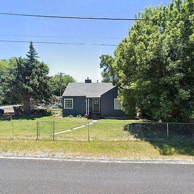 4688 Thompson Ave, Klamath Falls, OR 97603