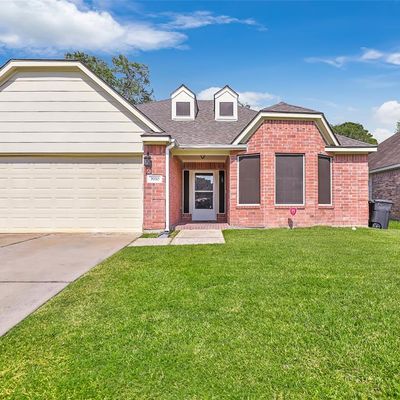 3930 Cary Creek Dr, Baytown, TX 77521